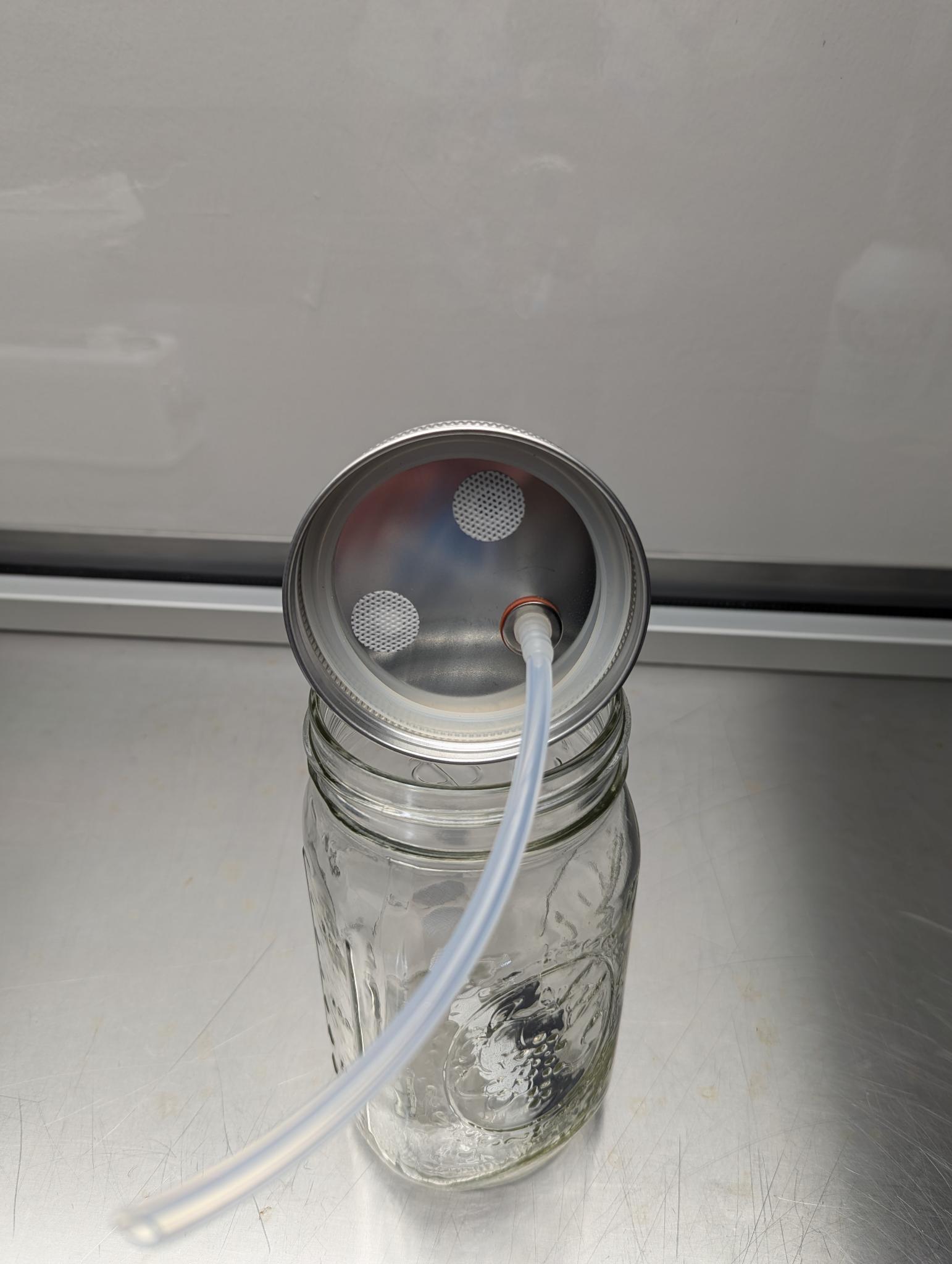 Wide mouth mason jar luer lock liquid extraction lid system